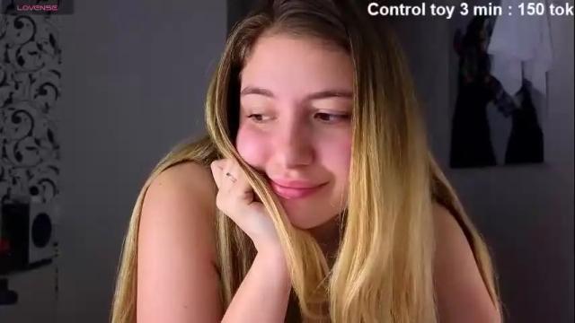 Image 10 of yasyaaa Stream on Chaturbate on 21 days ago