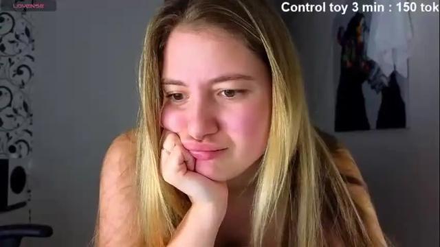 Image 2 of yasyaaa Stream on Chaturbate on 17 days ago