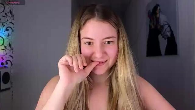 Image 10 of yasyaaa Stream on Chaturbate on 2 months ago