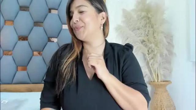 Image 12 of yayi_derek Stream on Chaturbate on 15 days ago