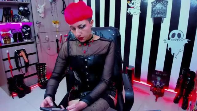 Image 8 of yelena_bondaje Stream on Chaturbate on 19 months ago