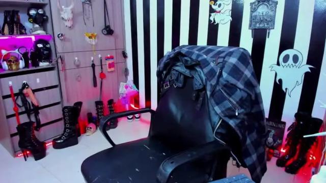 Image 7 of yelena_bondaje Stream on Chaturbate on 18 months ago