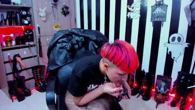 Image 3 of yelena_bondaje Stream on Chaturbate on 17 months ago