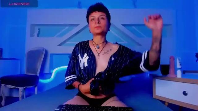 Thumbnail 2, yelianparisi's Stream at Chaturbate, 18 months ago