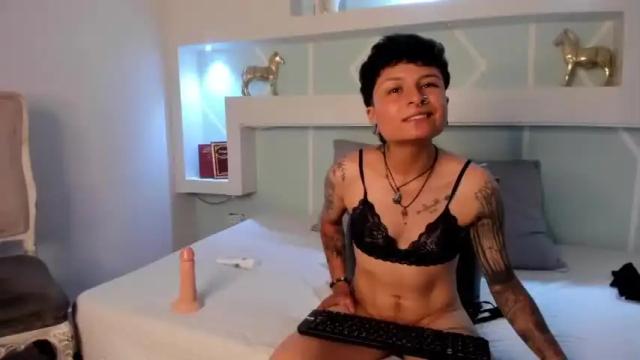 Image 8 of yelianparisi Stream on Chaturbate on 18 months ago