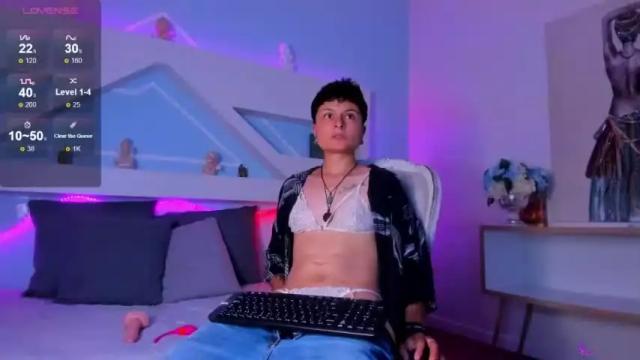Image 2 of yelianparisi Stream on Chaturbate on 18 months ago