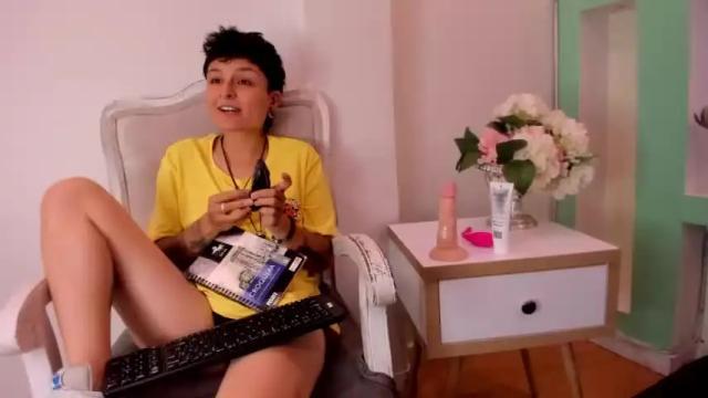 Thumbnail 1, yelianparisi's Stream at Chaturbate, 18 months ago