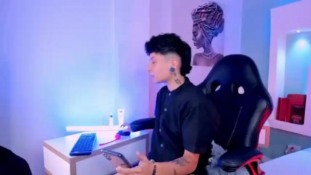 Thumbnail 2, yelianparisi's Stream at Chaturbate, 18 months ago