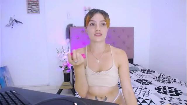 Image 11 of yemfairymcry Stream on Chaturbate on 1 month ago