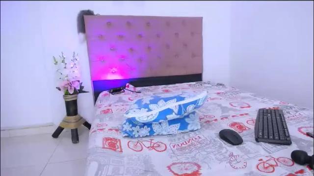Image 12 of yemfairymcry Stream on Chaturbate on 1 month ago