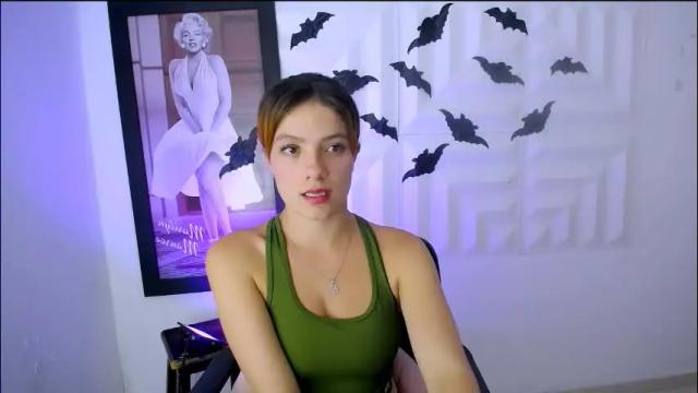 Image 12 of yemfairymcry Stream on Chaturbate on 22 days ago