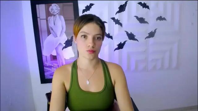 Image 7 of yemfairymcry Stream on Chaturbate on 22 days ago