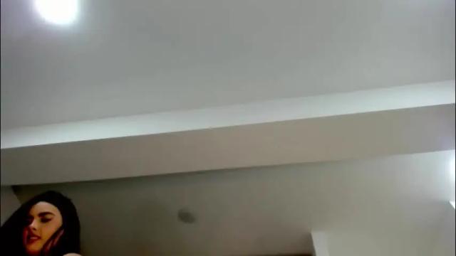 Image 10 of yenifer016 Stream on Chaturbate on 21 days ago