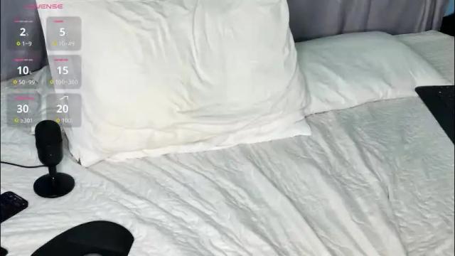 Image 3 of yenn_claros Stream on Chaturbate on 1 month ago