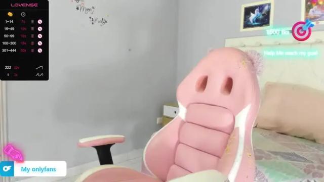 Image 8 of yes_mia_yes Stream on Chaturbate on 25 months ago