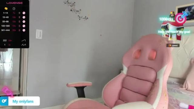 Image 11 of yes_mia_yes Stream on Chaturbate on 25 months ago