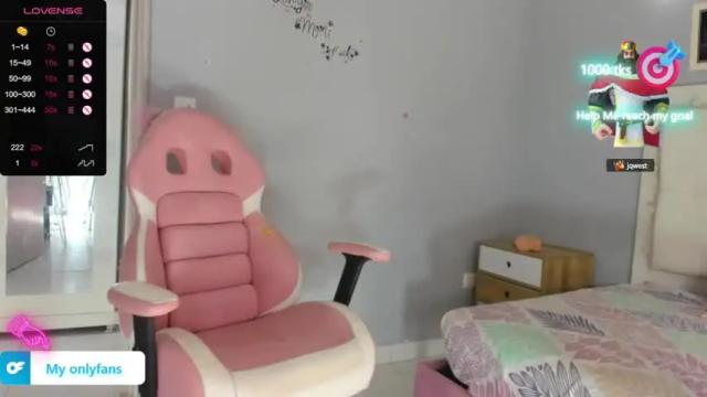 Image 7 of yes_mia_yes Stream on Chaturbate on 25 months ago