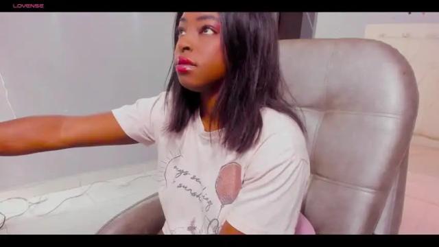 Thumbnail 1, yes_mia_yes's Stream at Chaturbate, 23 months ago