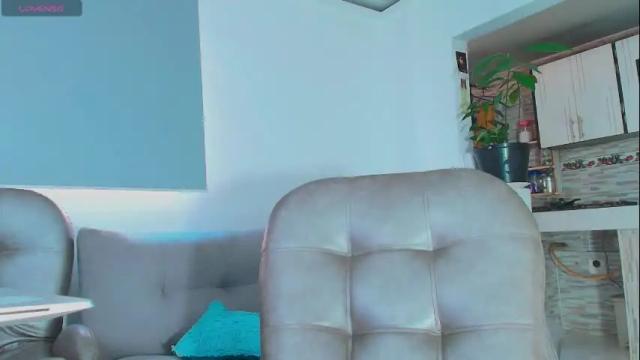 Image 10 of yes_mia_yes Stream on Chaturbate on 3 months ago
