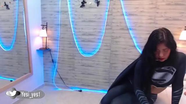 Image 6 of yesi_cute Stream on Chaturbate on 19 months ago