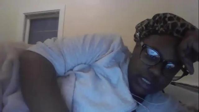 Image 11 of yeslawdd Stream on Chaturbate on 19 months ago