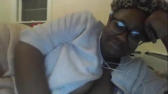 Image 4 of yeslawdd Stream on Chaturbate on 19 months ago