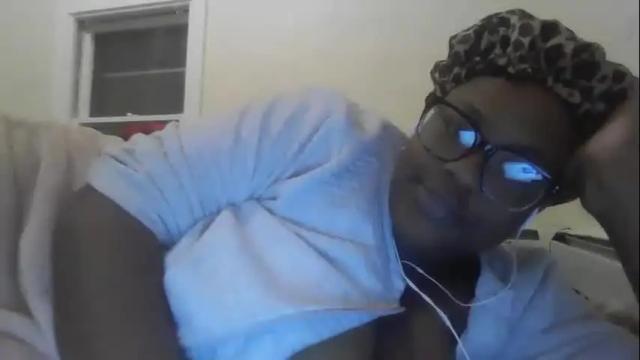 Image 7 of yeslawdd Stream on Chaturbate on 19 months ago