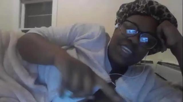 Image 8 of yeslawdd Stream on Chaturbate on 19 months ago