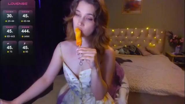 Image 8 of yesofie Stream on Chaturbate on 2 months ago