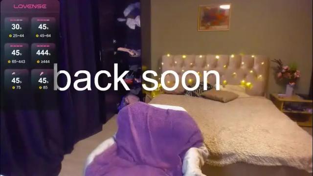 Image 10 of yesofie Stream on Chaturbate on 2 months ago