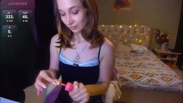 Image 10 of yesofie Stream on Chaturbate on 2 months ago