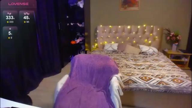 Image 2 of yesofie Stream on Chaturbate on 2 months ago