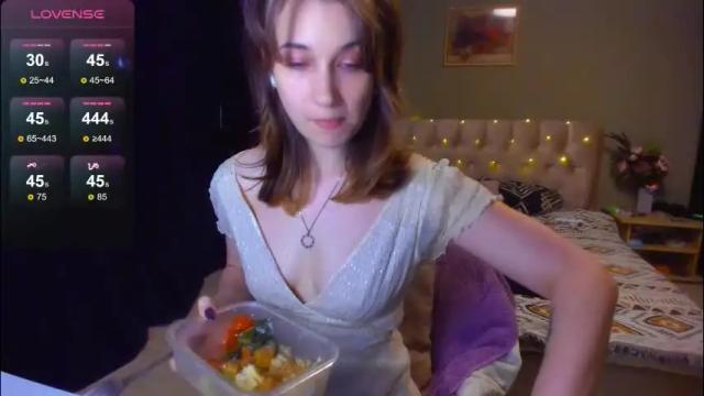 Thumbnail 2, yesofie's Stream at Chaturbate, 1 month ago
