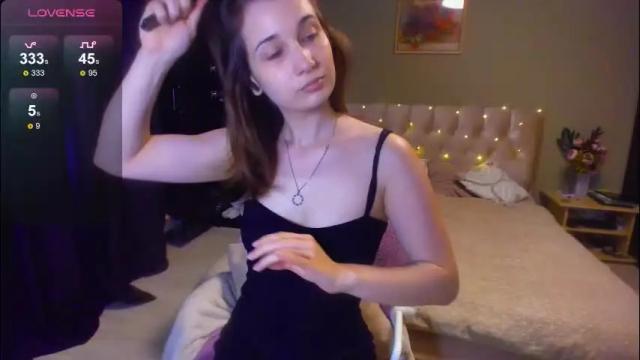 Image 10 of yesofie Stream on Chaturbate on 1 month ago