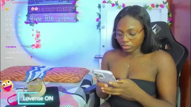 Image 12 of yice_grace Stream on Chaturbate on 2 months ago