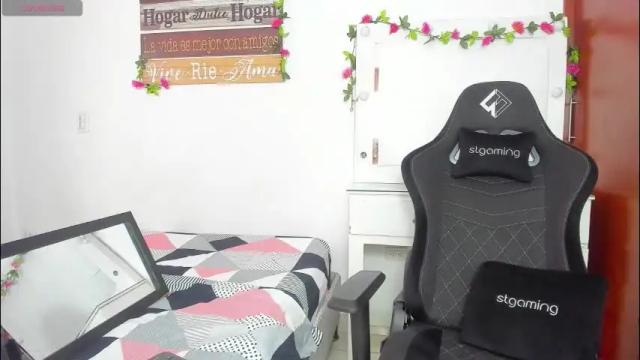 Image 2 of yice_grace Stream on Chaturbate on 2 months ago