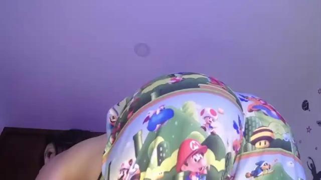 Image 10 of yinn_silver Stream on Chaturbate on 12 months ago