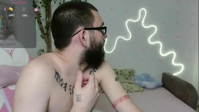 Image 7 of yinyang0_0 Stream on Chaturbate on 3 months ago