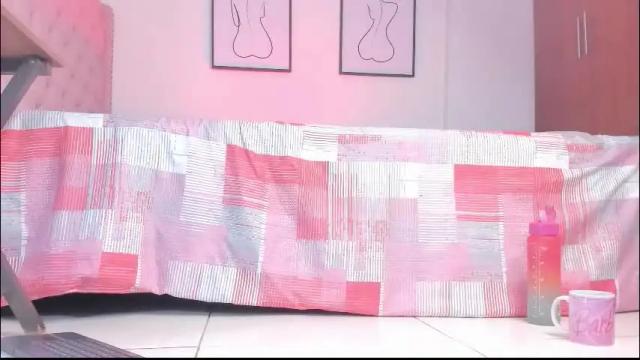 Image 2 of yiovanna19 Stream on Chaturbate on 18 days ago