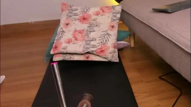 Image 12 of yiseth_02 Stream on Chaturbate on 29 days ago