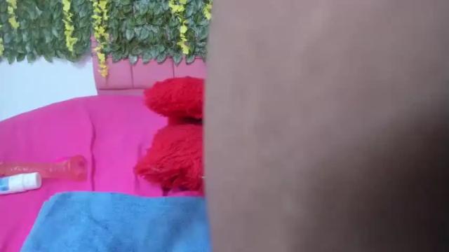 Image 10 of yisus_hot40 Stream on Chaturbate on 16 months ago
