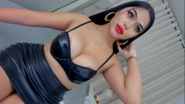 Thumbnail 1, ylonagrae's Stream at Chaturbate, 2 days ago