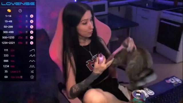 Image 12 of yngmilf_ Stream on Chaturbate on 20 days ago