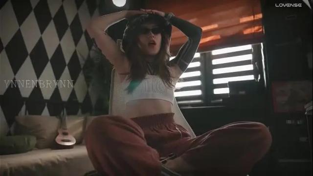 Image 12 of ynnenbrynn Stream on Chaturbate on 1 month ago