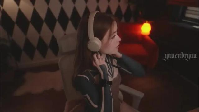 Image 2 of ynnenbrynn Stream on Chaturbate on 2 months ago