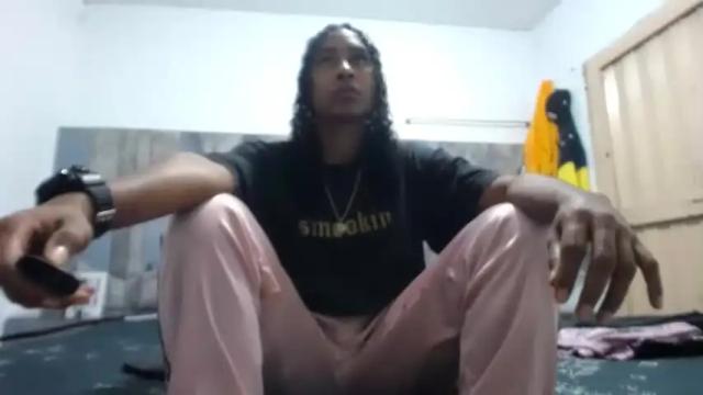 Image 7 of yohatinelly96 Stream on Chaturbate on 17 months ago