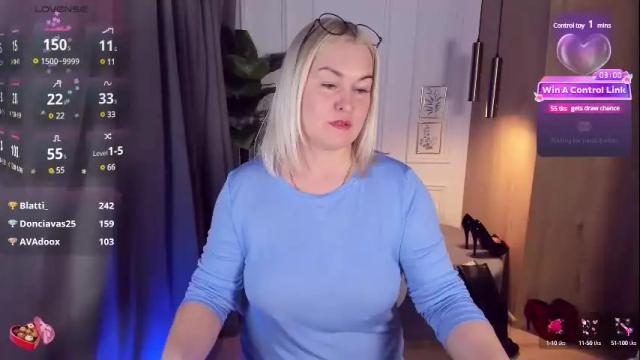Image 10 of yolanda_kiss Stream on Chaturbate on 1 month ago