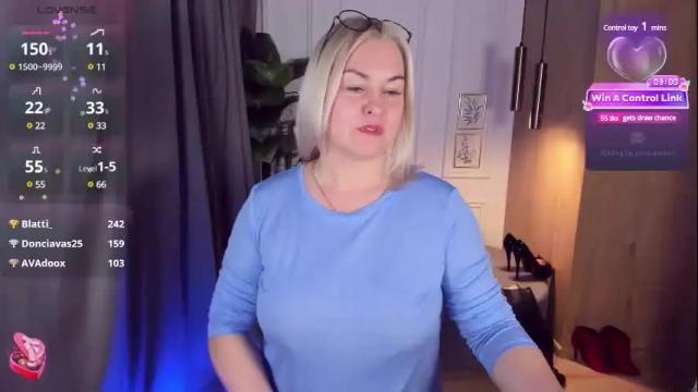 Image 3 of yolanda_kiss Stream on Chaturbate on 1 month ago