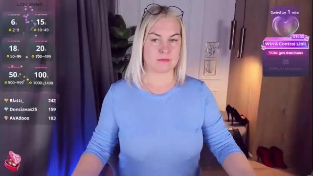 Image 7 of yolanda_kiss Stream on Chaturbate on 1 month ago