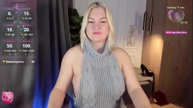 Image 11 of yolanda_kiss Stream on Chaturbate on 19 days ago